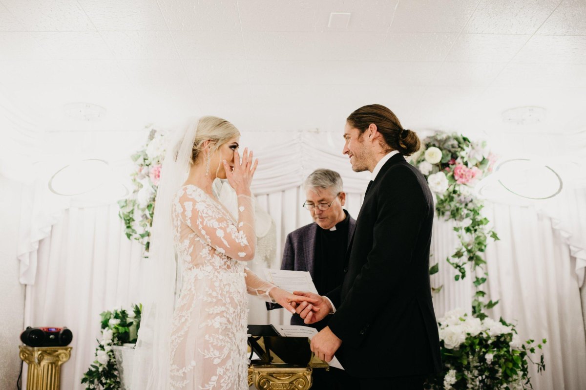 Intimate Las Vegas elopement