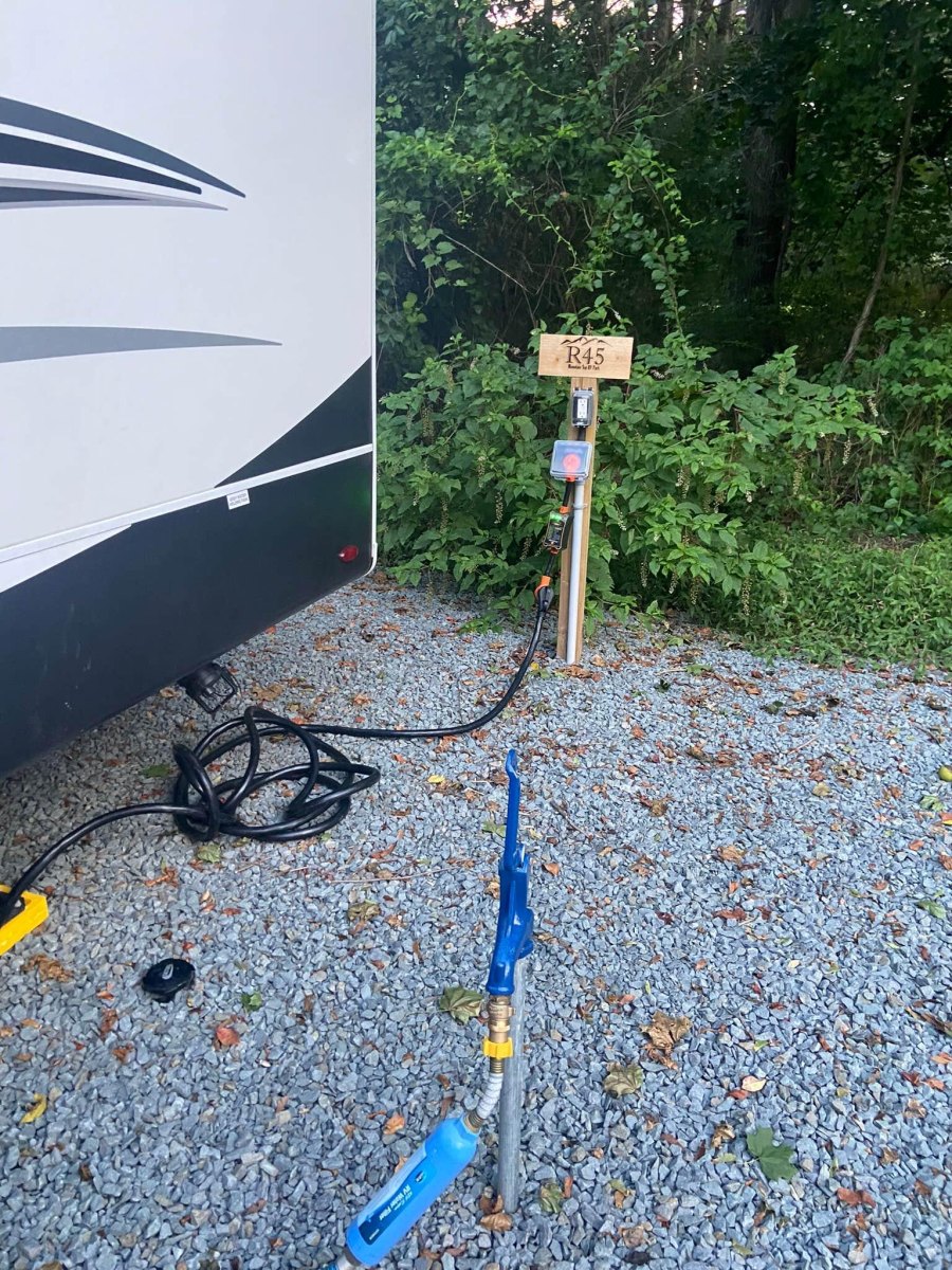 RV water electric sewer hookups