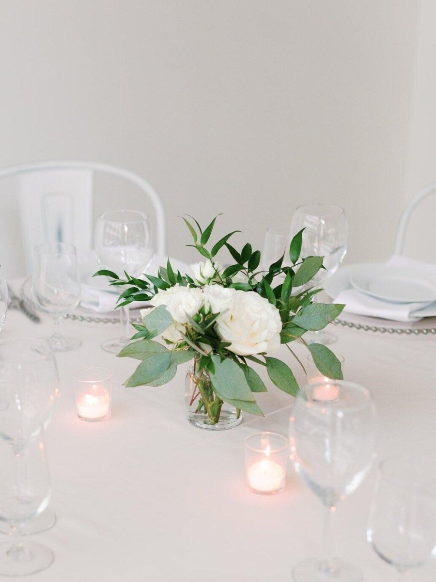 Simple wedding flower centerpieces