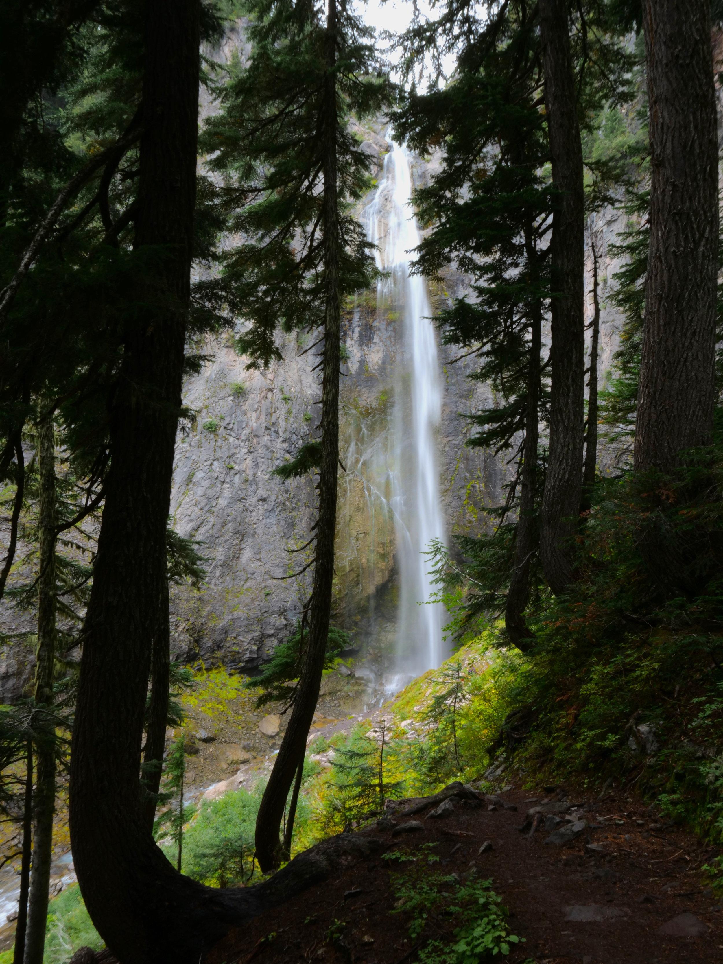Snoqualmie Falls viewpoint overlooking waterfall