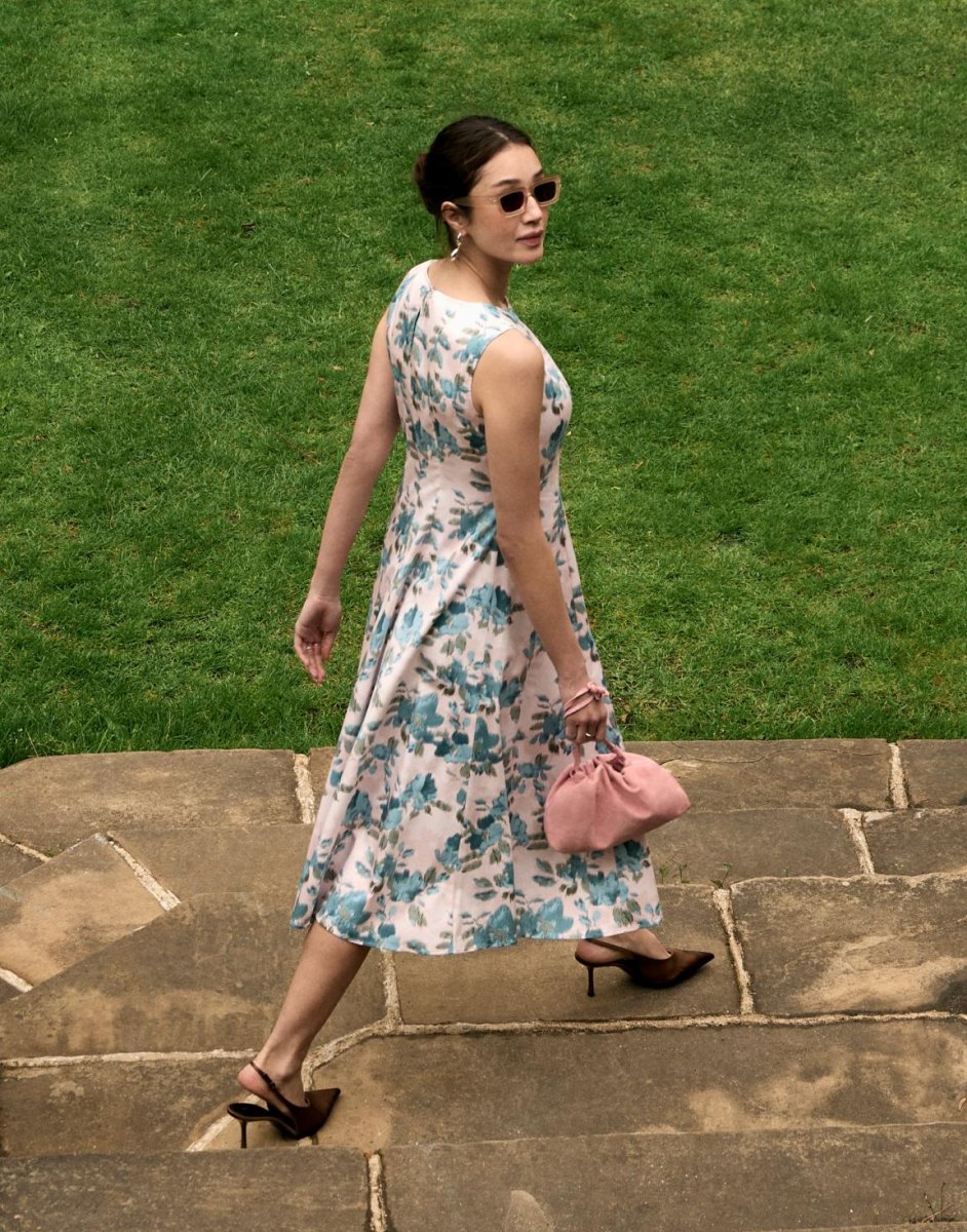 Summer wedding guest outfit with low heel mules